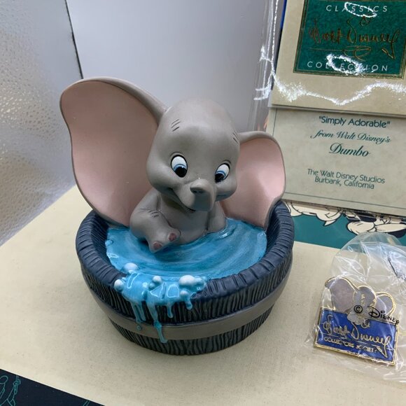 Walt Disney Classic Collectors Society Vintage Simply Adorable Dumbo - Picture 2 of 6